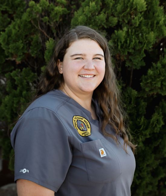 Natali Sammons, Veterinary Assistant