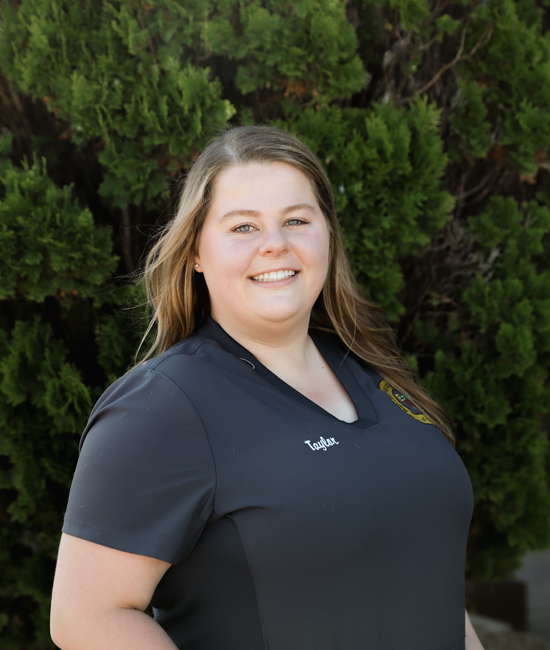 Taylor Kent, Veterinary Assistant